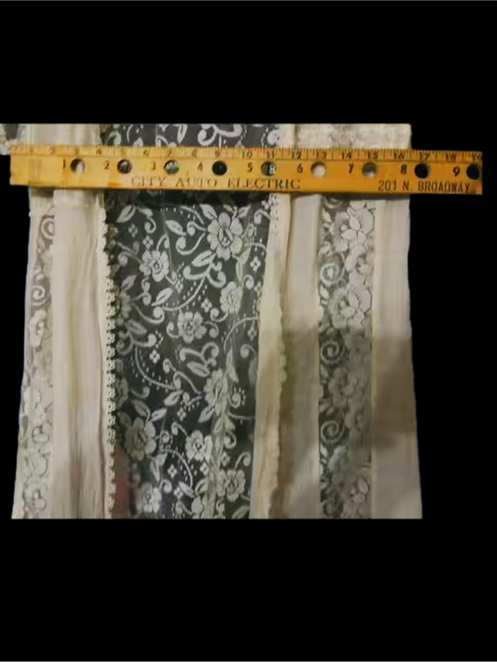 Vintage Cream Lace Overlay Blouse - Picture 4 of 4